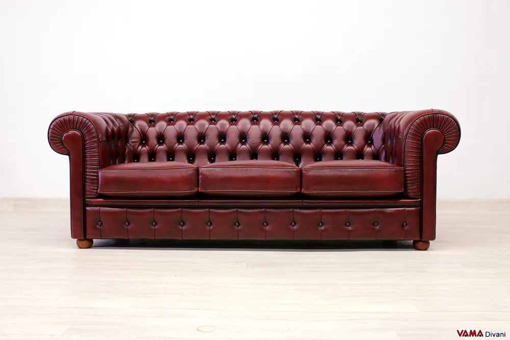 Divano Chester 3 posti rosso in pelle