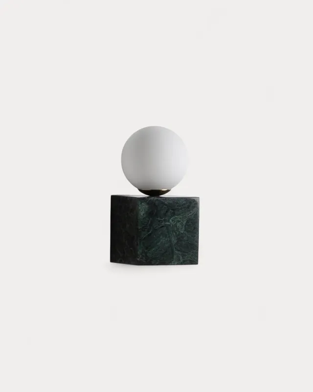 Lampada da Parete a Forma di Cubo di Marmo Lunas
