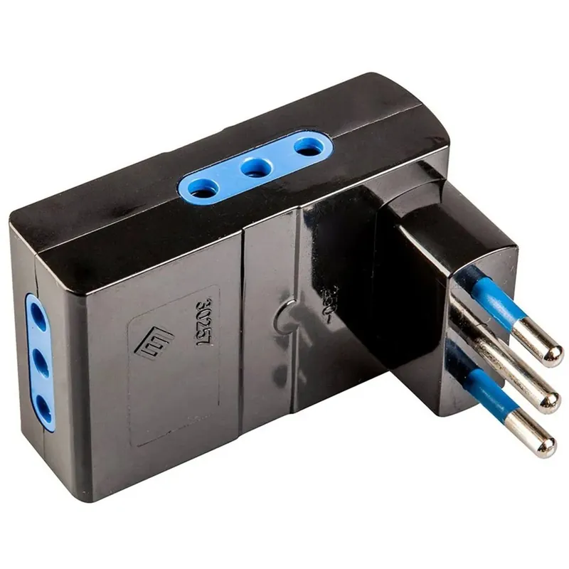 Adattatore salvaspazio spina 10 A 2P+T e 3 prese 10 A 2P+T nero