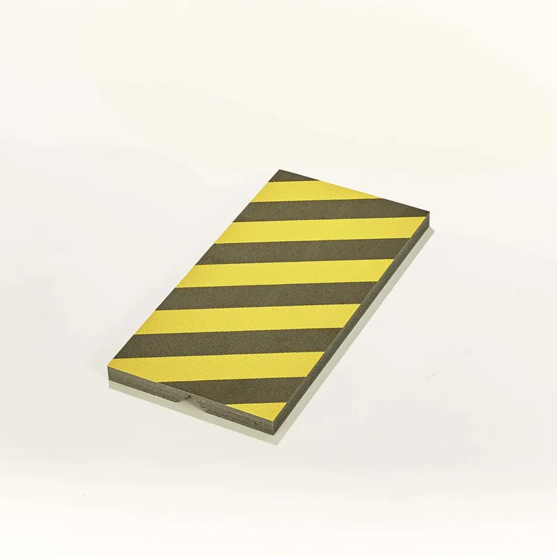 Paracolpi per garage adesivo 50x25 cm giallo nero