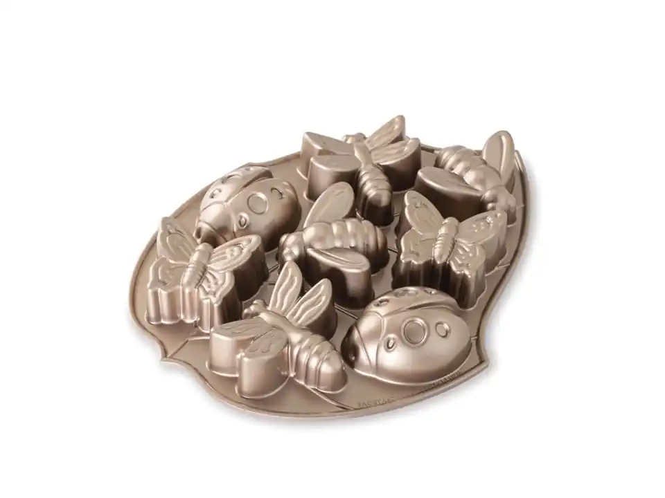 Stampo 8 mini torte backyard bugs